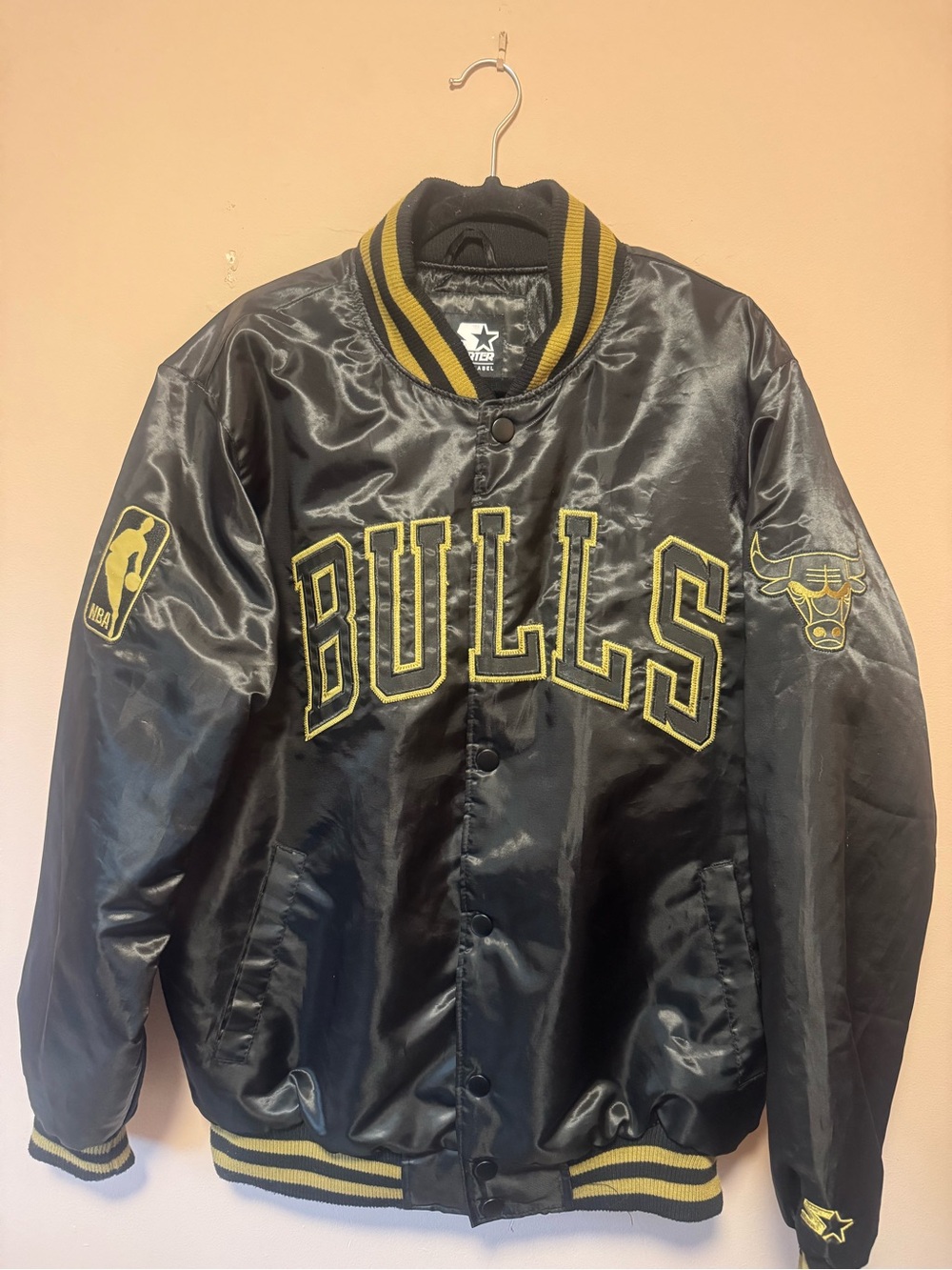 Vintage Chicago Bulls Starter Jacket - Black & Gold